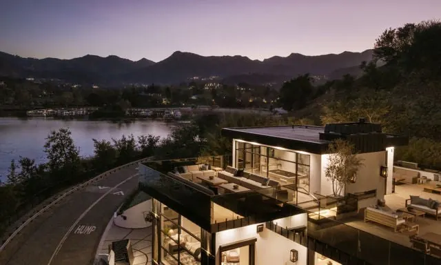 Lake Sherwood Project exterior view